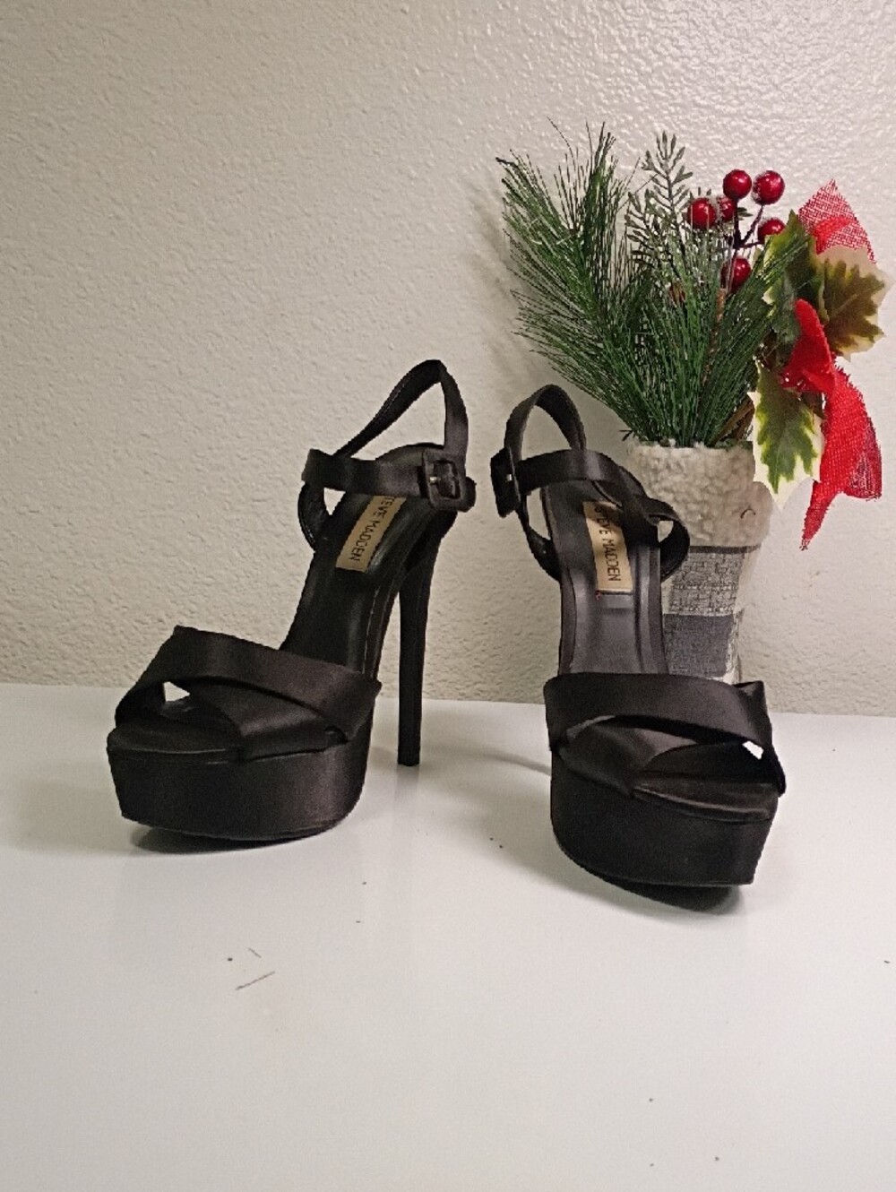 Steve Madden Black Satin Platform Stiletto Sandals - Picture 5 of 8